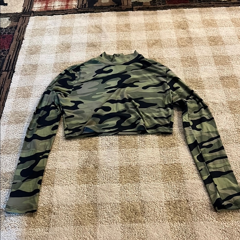 Derek Heart Green Camo Crop Top